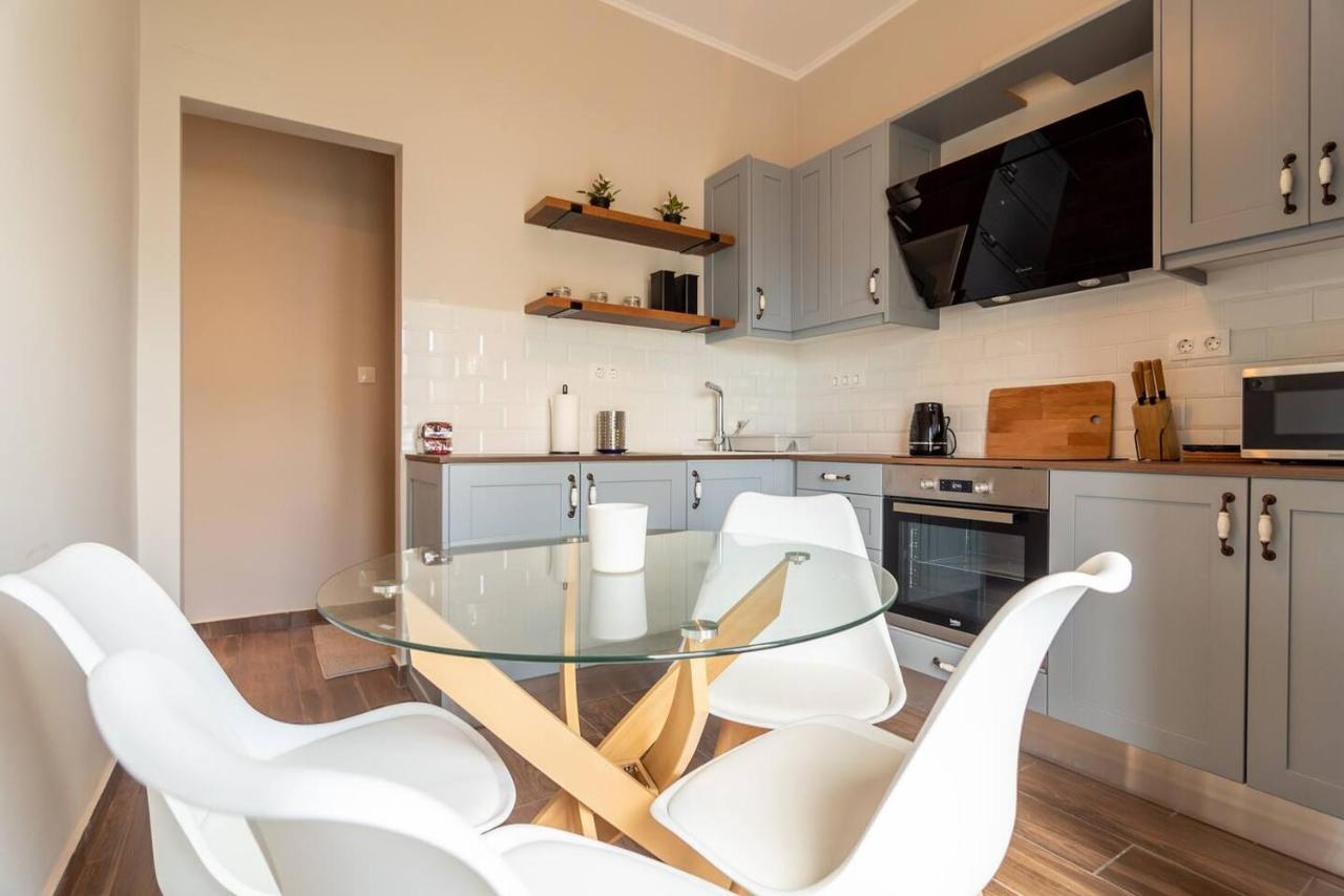 Theros Apartment パレオコラ エクステリア 写真