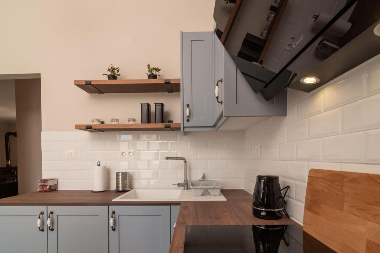 Theros Apartment パレオコラ エクステリア 写真